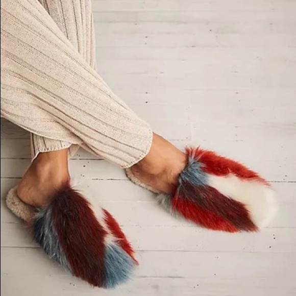 New free people daylights faux fur slipper